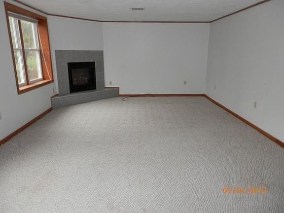 5th image of 32793 N Fulton St