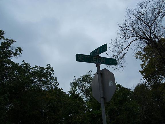 4th image of 3217 Tuam St