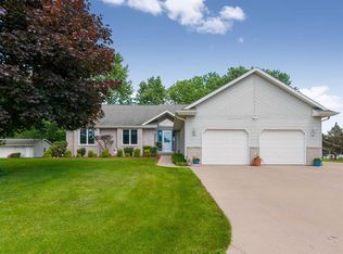 3108 Roberts Ferry Rd NE, Solon, IA 52333