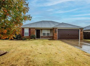 5400 SW Carlisle St, Bentonville, AR 72713