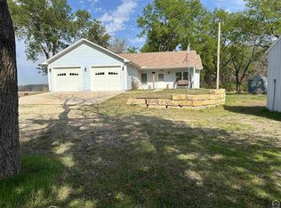 1781 Priboth Rd, Manhattan, KS 66502