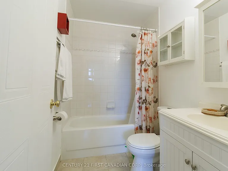 30 Chapman Ct #1001 — Photo 24