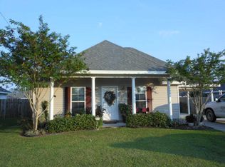 210 Julie St, Gray, LA 70359