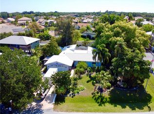 504 Acacia Ln, Nokomis, FL 34275