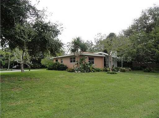 1st image of 3402 S Gardenia Ave