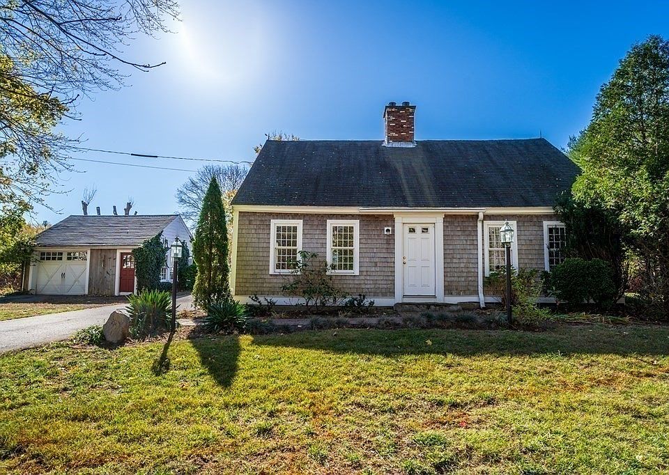 261 Gardner St Hingham Ma