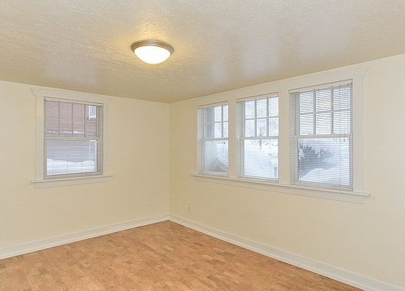 3rd image of 555 E 100 S APT 102