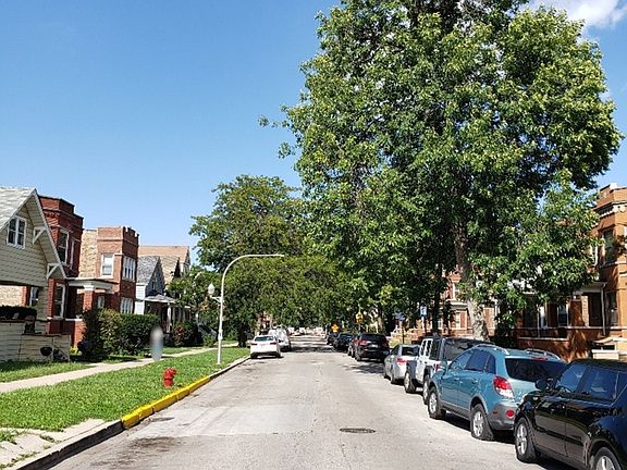 5th image of 1019 N Menard Ave