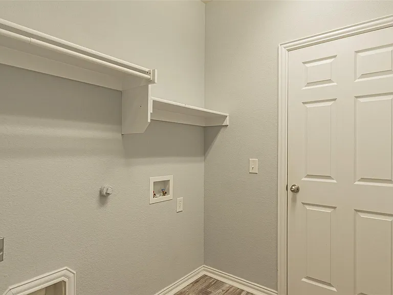 704 Cedar Cove Dr — Photo 13