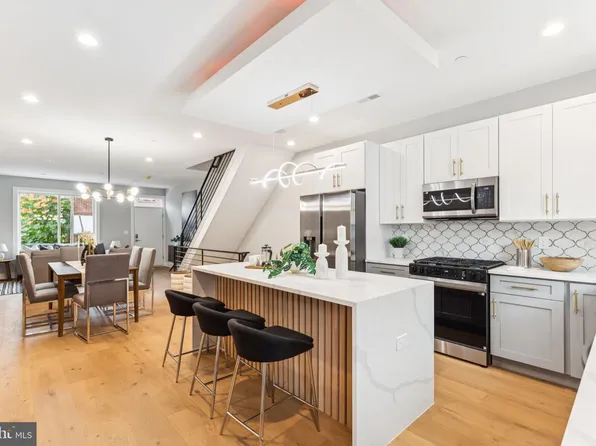 2708 E Birch St, Philadelphia, PA 19134