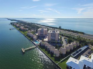 7400 Sunshine Skyway Ln S APT 104, Saint Petersburg, FL 33711