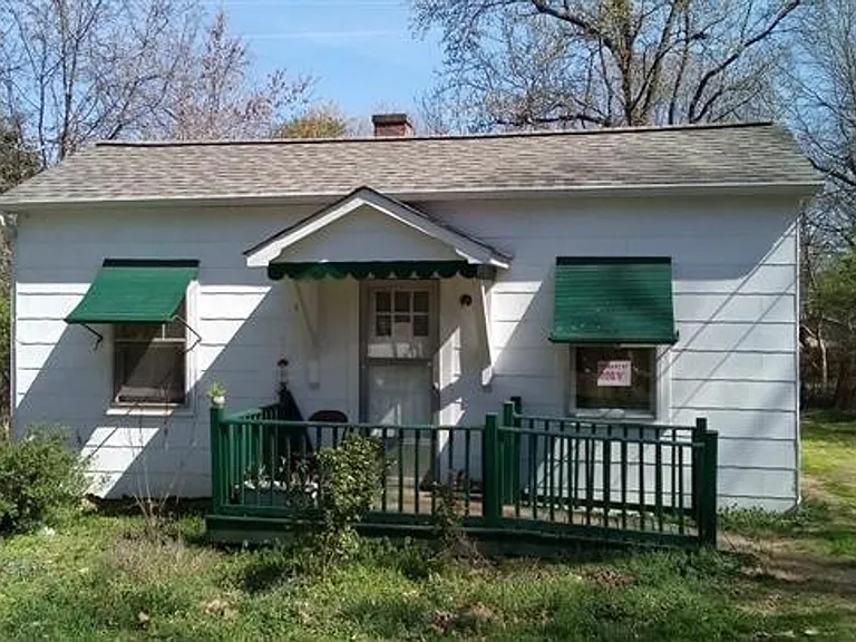 612 N Miller Ave — Photo 1