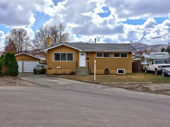 2235 Shannon Pl #1A, Kamloops, BC V2B 4Z5