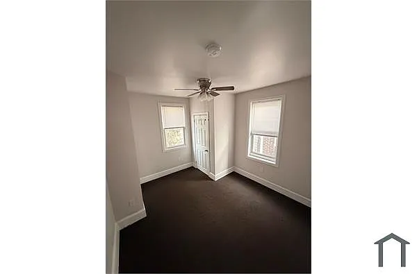 Building Photo - 1529 N Alden St #2