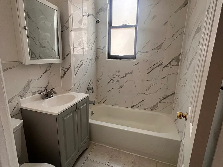 2143 Chatterton Ave #2 — Photo 7