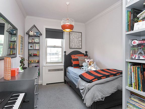 5th image of 515 E 89th St APT 4EF