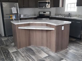 Champion/Redman 104CD Camelot Woods Plan, Camelot Woods, Altoona, PA 16601