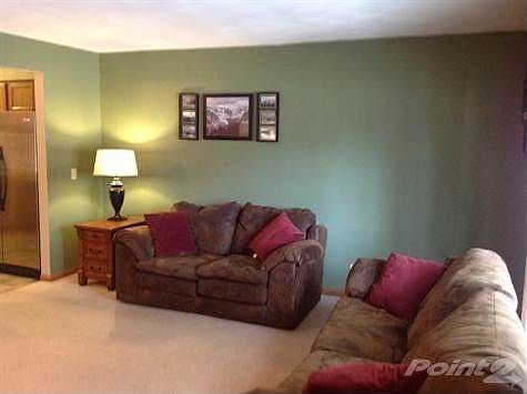 4th image of 2208 Holiday Dr