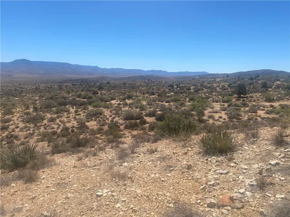 26 E Jarvis Ct, Hackberry, AZ 86411