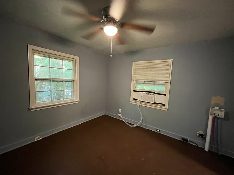 324 Pineneedle Rd — Photo 6