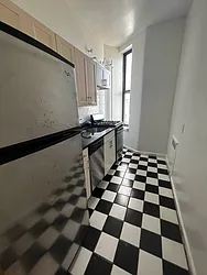 Rented by Salon Realty Corp