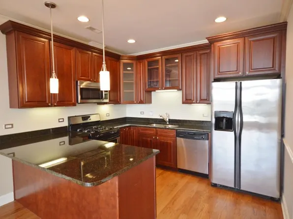 3355 N Clark St APT 2N, Chicago, IL 60657