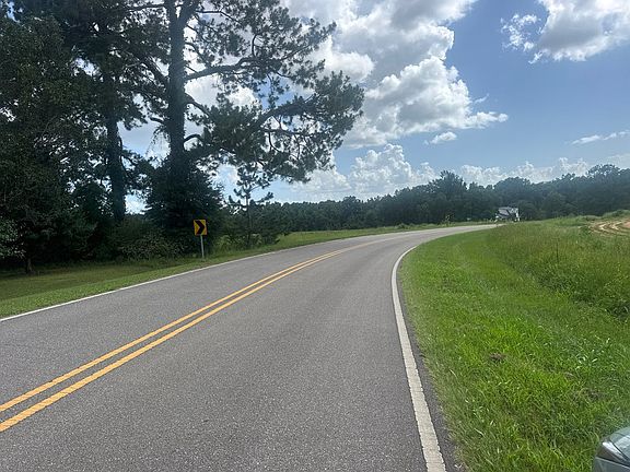 4th image of 528 Geiger Rd