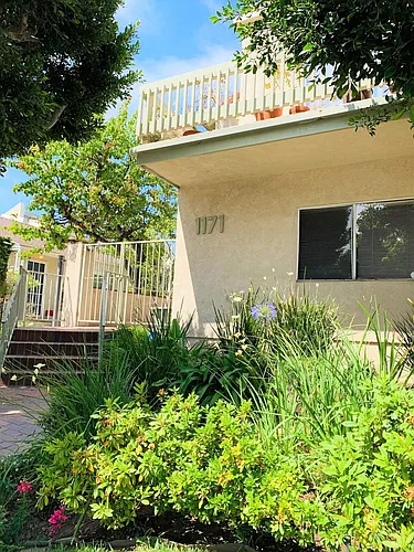 1171 Stanford St #4 Photo 1