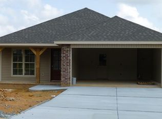 103 Hawthorne Dr, Hattiesburg, MS 39402