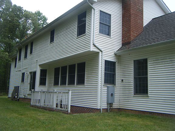 2nd image of 41125 Glenwood Ln