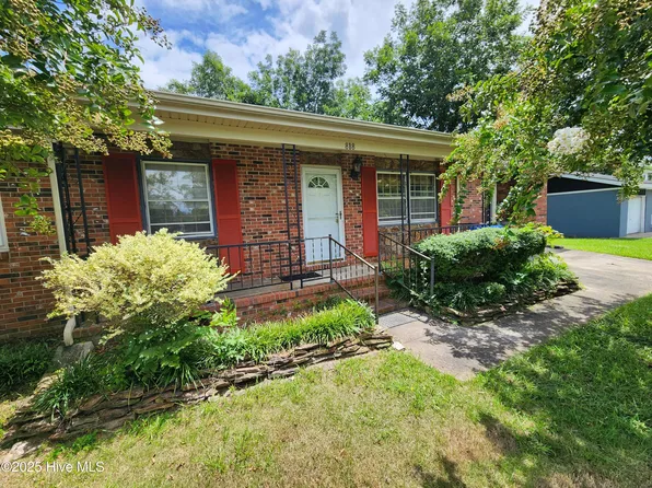 818 Williams St, Jacksonville, NC 28540