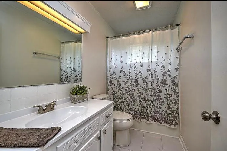 311 Redstone Dr — Photo 10