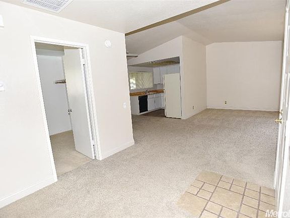2nd image of 5063 Strasbourg Way