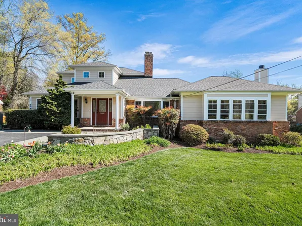 5216 Remington Dr, Alexandria, VA 22309