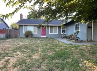 569 Lorraine Ct, Rohnert Park, CA 94928