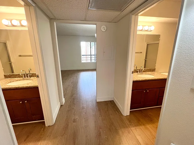 6456 Hazeltine Ave #6 — Photo 16