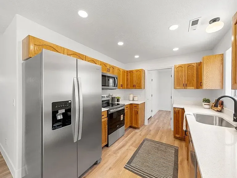 1178 N 1340 West Cir — Photo 8