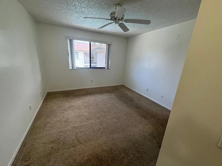 142 NW 60th Ave #6-B-2 — Photo 21