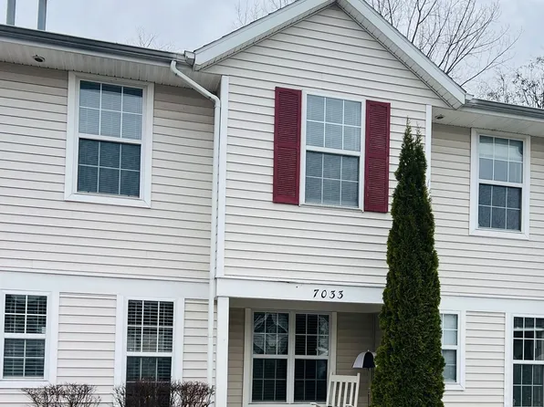 7033 S Cannon Place Dr, Rockford, MI 49341