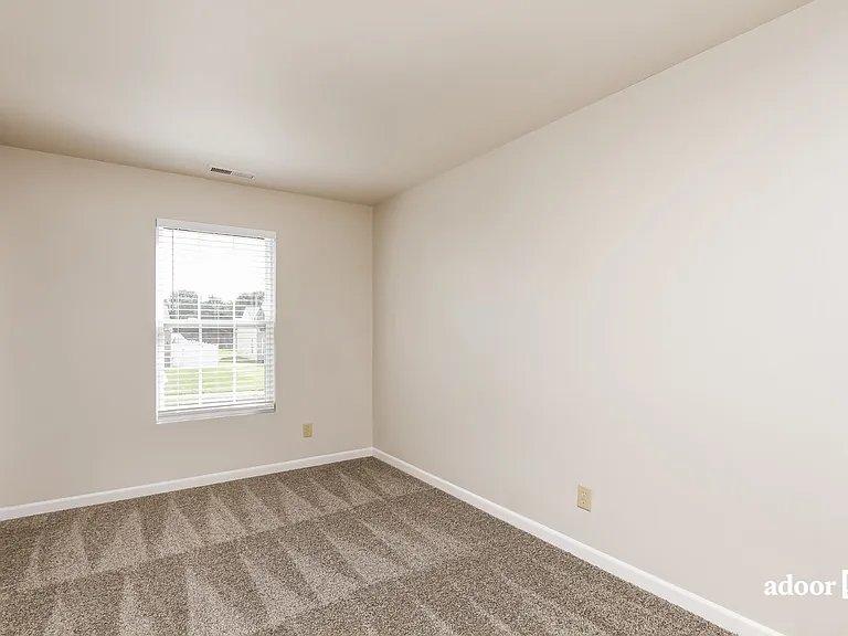 125 Valencia Ln — Photo 9