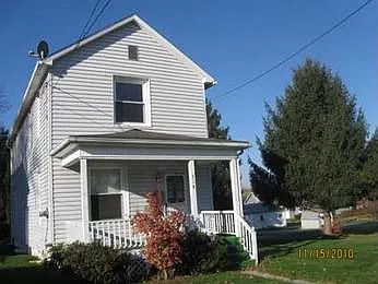 318 S 3rd St photo 1