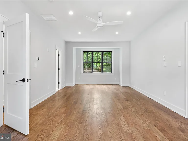 5921 Chesterbrook Rd — Photo 44