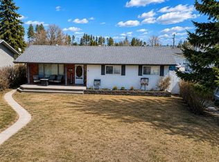 11 E Kallbom Cres, Whitecourt, AB T7S 1E2