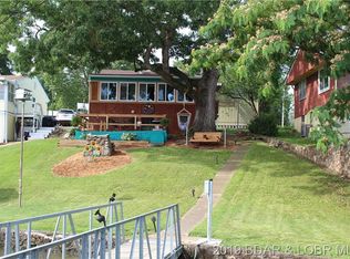375 El Lago Cir, Climax Springs, MO 65324