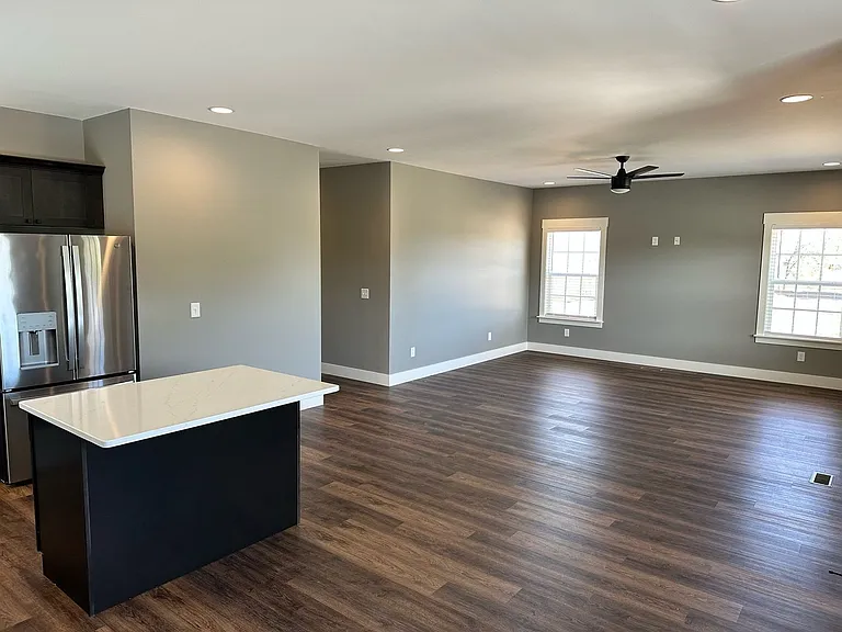 350 Johnson Rd — Photo 4