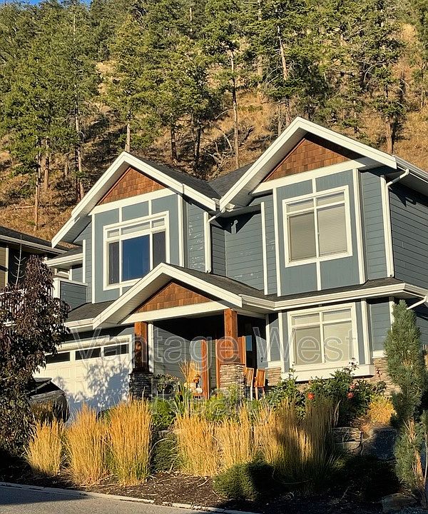 1st image of 284A Upper Canyon Dr N