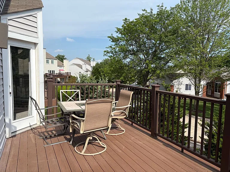 1716 Highview Circle Ct — Photo 25
