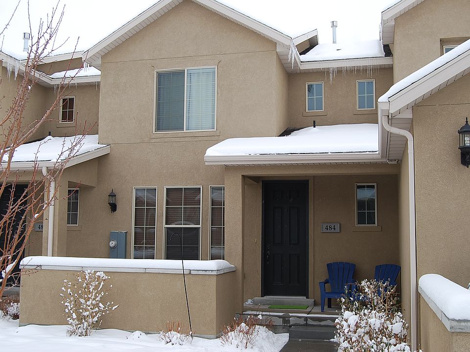Beautiful 2 bedroom Townhome