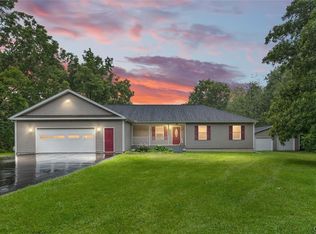 365 Stewarts Corners Rd, Pennellville, NY 13132