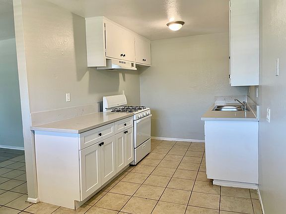 5th image of 383 Orchid Ln #J